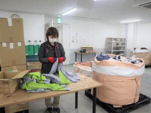 ジクシス、「ＢＲＩＮＧ　ＵＮＩＦＯＲＭ」導入、使用済みユニフォームをリサイクル