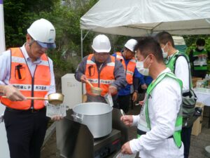 静岡県・焼津市・藤枝市総合防災訓練に静岡県協が参加、帰宅困難者用炊き出し訓練実施