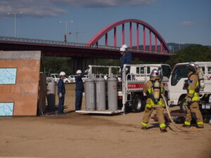 京都府高圧ガス地防協、大地震を想定し訓練　消防、警察との連携を確認