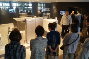 愛知県協西部支部がお客様懇談会、リンナイ本社ショールームを見学