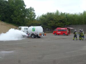 静岡県協など９団体、静岡県高圧ガス・危険物防災訓練実施　事故拡大防止の対応など確認