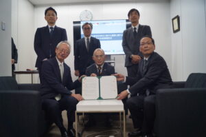 ジクシス・ニイミ産業・エネサンス中部、LPガス配送合理化で連携